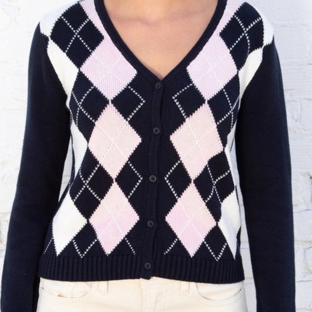 Brandy Melville Elizabeth Argyle pink sweater for Angelina z